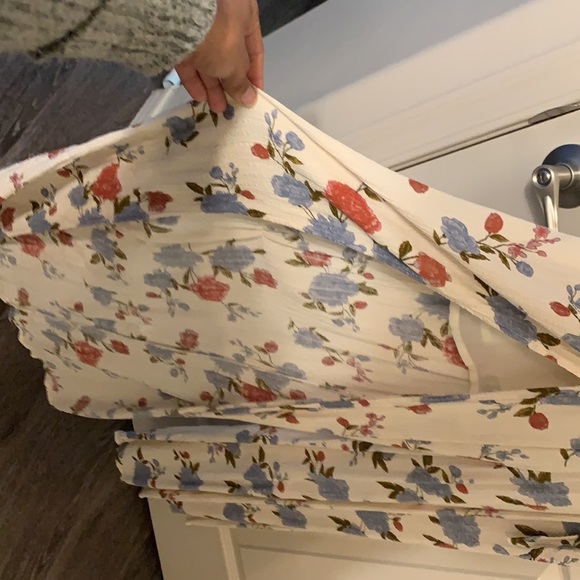 Breezy floral romper - Picture 3 of 4